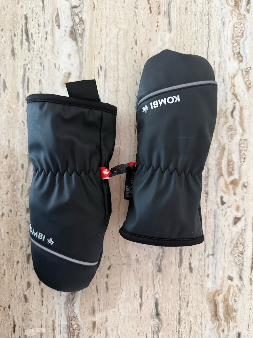 Kombi Kids Black Mittens – Waterproof Winter Mitts